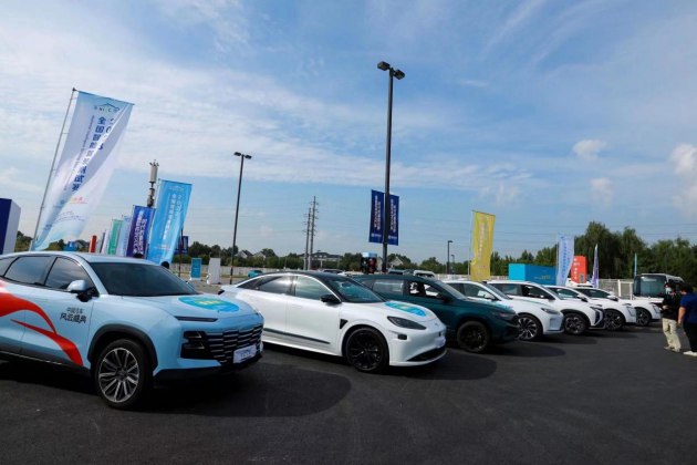 2023全国智能驾驶测试赛(总决赛)颁奖仪式在武汉军山新城举行(图6) 2023全国智能驾驶测试赛(总决赛)颁奖仪式在武汉军山新城举行(图6)