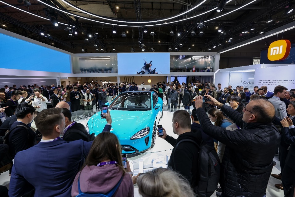 超300家中国企业参展MWC2024 技术品牌引起全球关注(图2) 超300家中国企业参展MWC2024 技术品牌引起全球关注(图2)