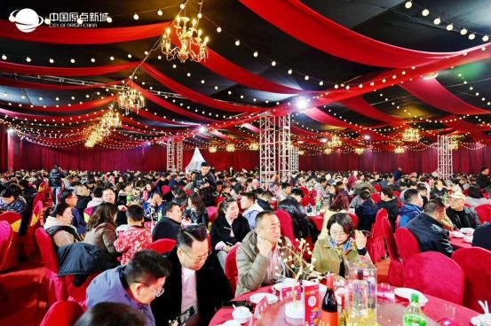 “一带一路”智能家居产业大会暨2024西安当代设计周启动会、2024中国原点龙文化盛世庆典暨高峰论坛、中国原点新城3年度商户答谢会成功举办！(图2)